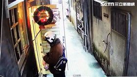 蝶戀花賞櫻團遊覽車司機康育勳出車前先到住家附近的檳榔攤買檳榔，沒想到這也成了他的最後身影（翻攝畫面）