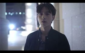 史上最會撩！小樂圈粉套牢牢　情人視角片甜到不要不要的！ 圖／翻攝自小樂臉書