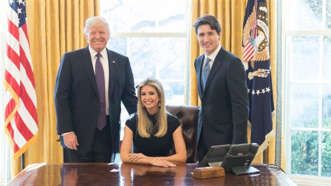 坐總統大位傳推特　 伊凡卡合照惹議