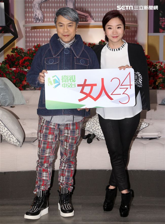 陶晶瑩主持新節目「女人234」錄影，好友來賓蔡康永到場加油打氣。（記者邱榮吉/攝影）