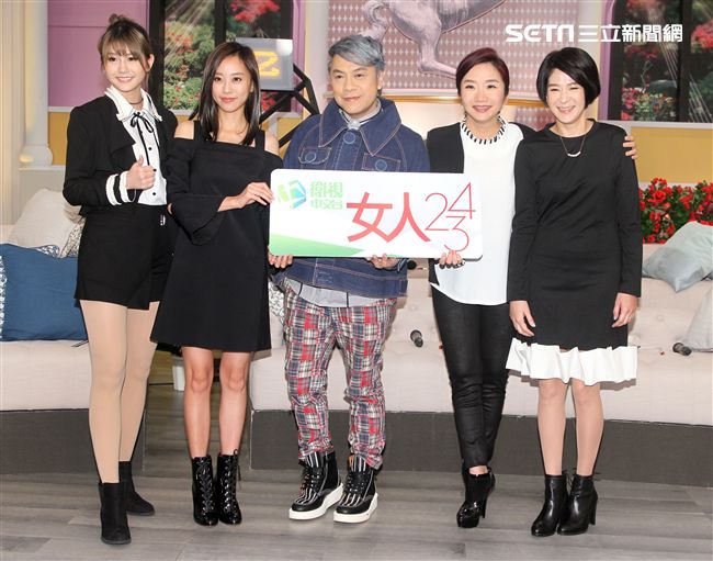 陶晶瑩主持新節目「女人234」錄影，好友來賓蔡康永到場加油打氣。（記者邱榮吉/攝影）