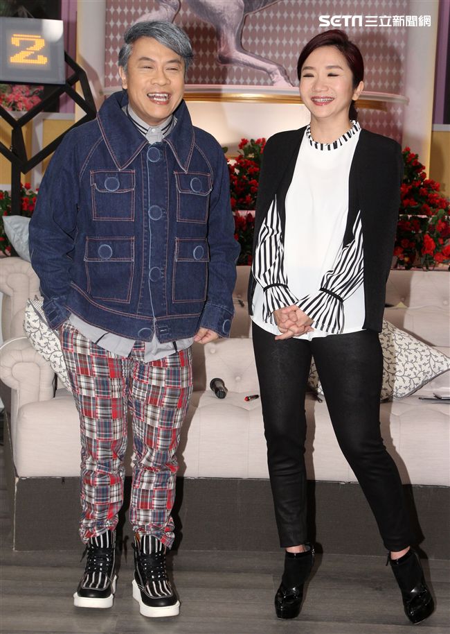 陶晶瑩主持新節目「女人234」錄影，好友來賓蔡康永到場加油打氣。（記者邱榮吉/攝影）