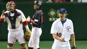 ▲2013年經典賽，王建民在東京巨蛋三振日本打者。（圖／美聯社／達志影像）