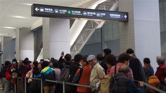 搶「鮮」機場捷運？必知領號碼四時段