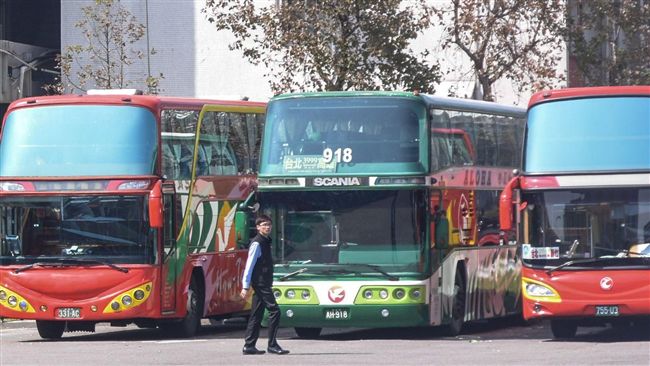 手握方向盤才算工時？交通部做出解釋