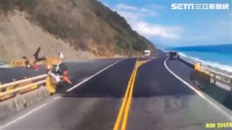 筆直衝向護欄　騎士摔落橋下不治身亡
