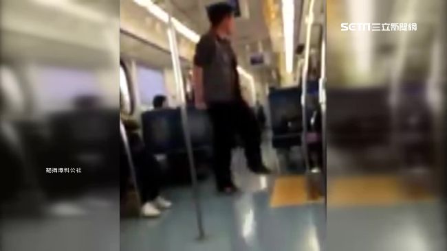 疑音樂聲大遭制止　火車上演全武行！