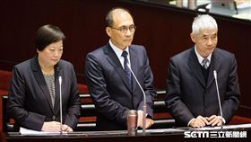 行政院長林全,交通部長賀陳旦,勞動部長林美珠 圖／記者林敬旻攝