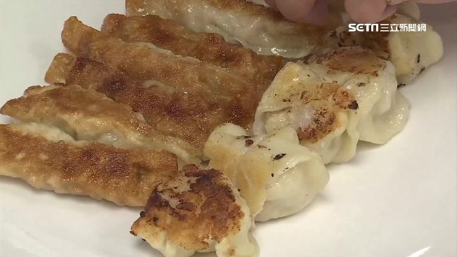 鍋貼、煎餃怎麼分？形狀做法大不同