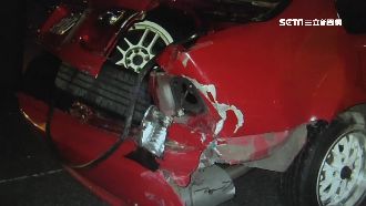 直擊／國道競速失控自撞　2車衰波及