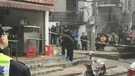 嗆「吃不起別吃」麵攤老闆當街遭斬首