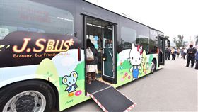 桃園市區公車710「大溪-捷運永寧站 」 圖／翻攝自鄭文燦臉書