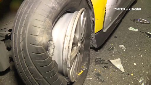 路況不熟? 女駕賓士逆向上橋 對撞小黃2人傷