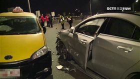 路況不熟? 女駕賓士逆向上橋 對撞小黃2人傷