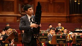 一兵黃文新擔任獨奏演出，與管樂團共同演出「笙」協奏曲　軍聞社提供