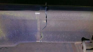 機捷鋼軌裂縫不影響通車　今晚修復