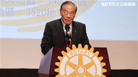 社團法人台灣扶輪出版暨網路資訊協會理事長康義勝前總監 PDG Kambo致詞。（記者邱榮吉/攝影）
