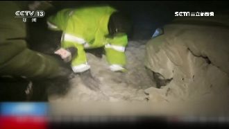 暴風雪狂襲新疆　超過670人受困