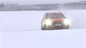 冰上駕駛
(圖／新聞台拍攝)