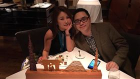 麻衣,王泉仁（圖／翻攝自麻衣臉書）