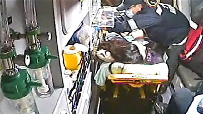 臍帶繞頸險喪命　熱血消防員救回胎兒