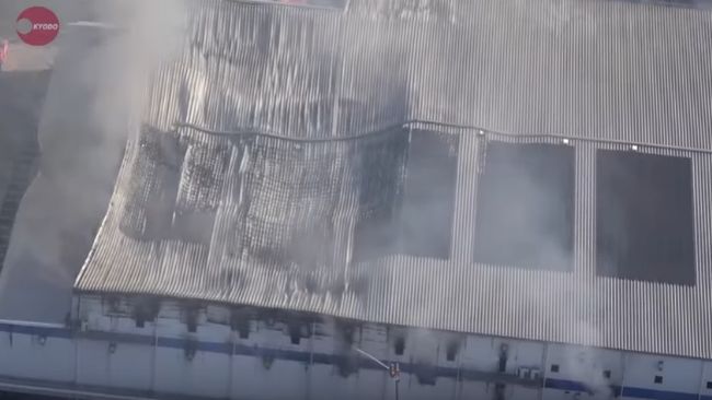 日網購物流中心大火　連燒6日滅不了