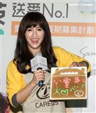 吳姍儒擔任喜憨兒基金會公益大使「送愛到部落」，捐贈愛心餐盒關懷偏鄉學童。（記者邱榮吉/攝影）