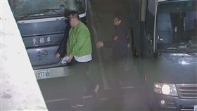 土豪哥朱家龍今天借提，模樣憔悴。