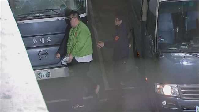 土豪哥嫌無聊　連假前想回家遭打槍