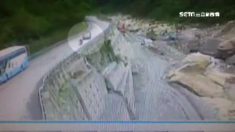 休旅車恍神逆向　騎士遭撞飛墜谷不治