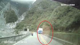 中橫公路驚悚死亡車禍　網友抓包女駕駛疑似滑手機釀禍