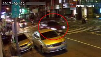 警匪街頭飛車追逐　警開三槍壓制毒販