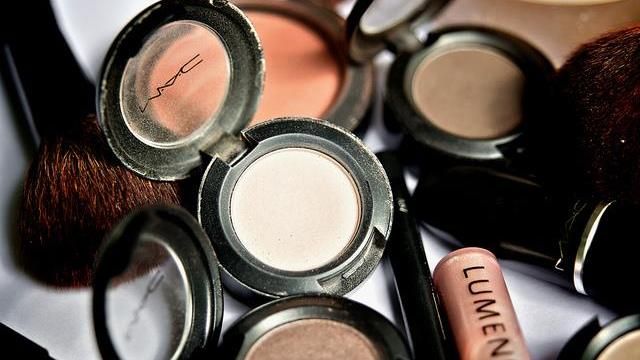 暴怒毀女友化妝品　全因這舉動惹毛他