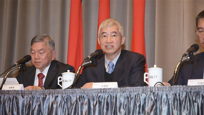 228雙駕駛上路？交長：在景點待命