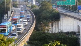 國道五號,塞車,連假,收假,高速公路,國5,元旦,石碇隧
道（中央社記者鄭傑文攝106年1月2日）