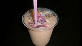 早餐店,奶茶,爆廢公社,便秘,東方人,體質,乳糖不耐症,症狀,細菌,飲料,冰塊 圖／爆廢公社https://goo.gl/5NdlRx