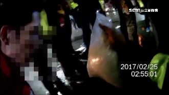 友人攜毒駕駛怕惹事　拒檢逃還自撞