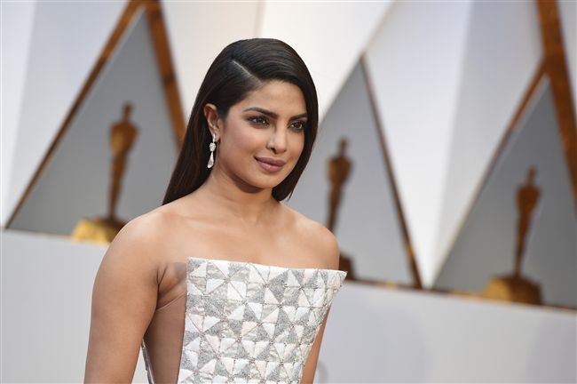 在美國走紅的印度女星琵豔卡（Priyanka Chopra）。（圖／美聯社／達志影像）02