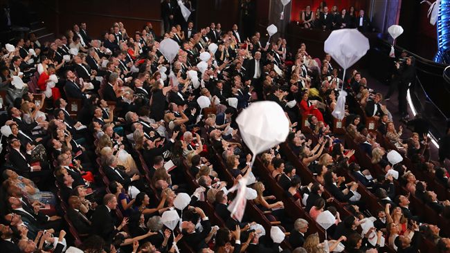 怕大明星肚子餓　奧斯卡「天降零食」