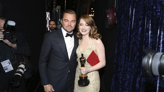 艾瑪史東：最佳女主角的信封在我手上