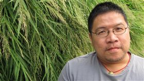 殘酷兒 Vincent
https://www.facebook.com/photo.php?fbid=487375374632782&set=a.144075052296151.18778.100000809727419&type=3&theater