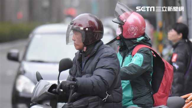 全台冷吱吱～專家傳授機車族保暖秘招
