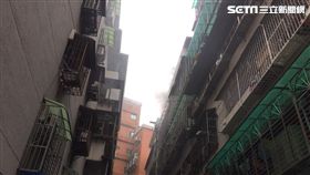 蘆洲中山一路公寓火警。消防局提供