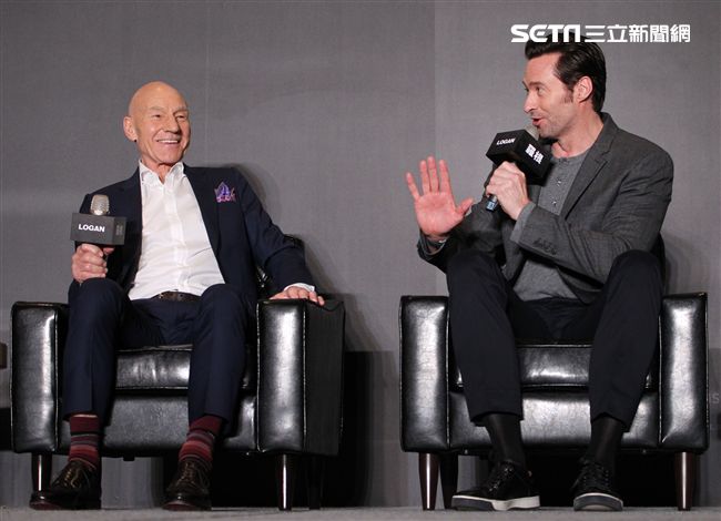 「金鋼狼」休傑曼克、X教授派屈克史都華，訪台記者會。（記者邱榮吉/攝影）