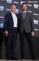 「金鋼狼」休傑曼克、X教授派屈克史都華，訪台記者會。（記者邱榮吉/攝影）