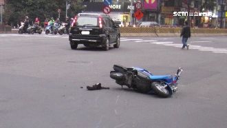 酒駕男超車釀禍　騎士路過救人被讚翻