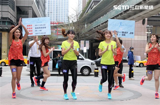 全台最具影響力的全女性賽事 Mizuno Lady s Running 五年有成，國民校花簡廷芮、上班族最強跑者陳瑋琳，首度暢談自身美「好」運動經驗。（記者邱榮吉/攝影）