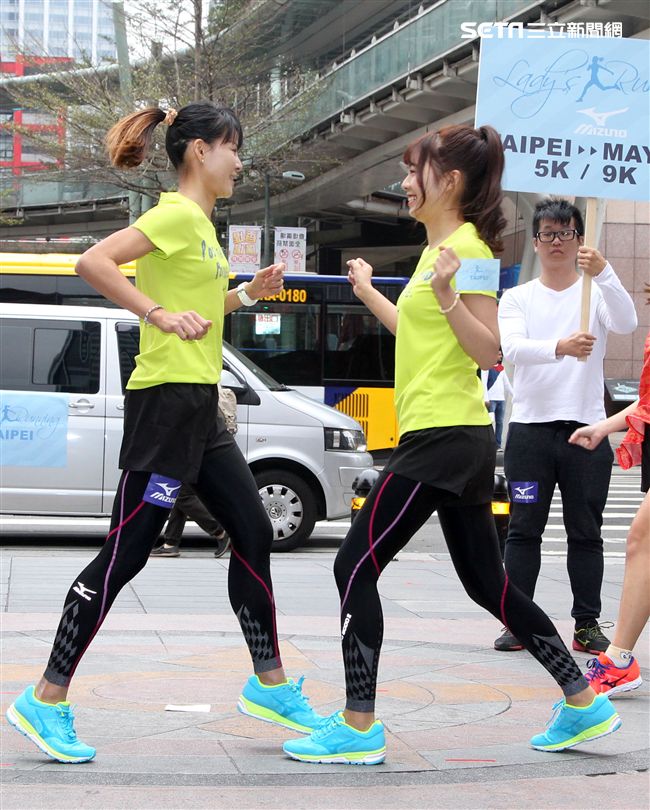全台最具影響力的全女性賽事 Mizuno Lady s Running 五年有成，國民校花簡廷芮、上班族最強跑者陳瑋琳，首度暢談自身美「好」運動經驗。（記者邱榮吉/攝影）
