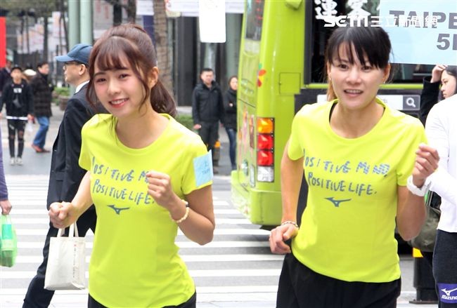 全台最具影響力的全女性賽事 Mizuno Lady s Running 五年有成，國民校花簡廷芮、上班族最強跑者陳瑋琳，首度暢談自身美「好」運動經驗。（記者邱榮吉/攝影）