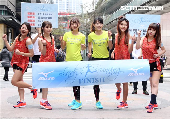 全台最具影響力的全女性賽事 Mizuno Lady s Running 五年有成，國民校花簡廷芮、上班族最強跑者陳瑋琳，首度暢談自身美「好」運動經驗。（記者邱榮吉/攝影）